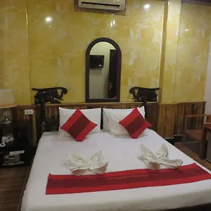 Hotel River